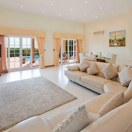 Colunas Villa