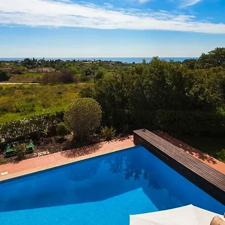 Villa Colunas